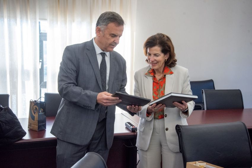 Επίσκεψη_της_Πρέσβειρας_της_Γαλλίας,_κας_Laurence_